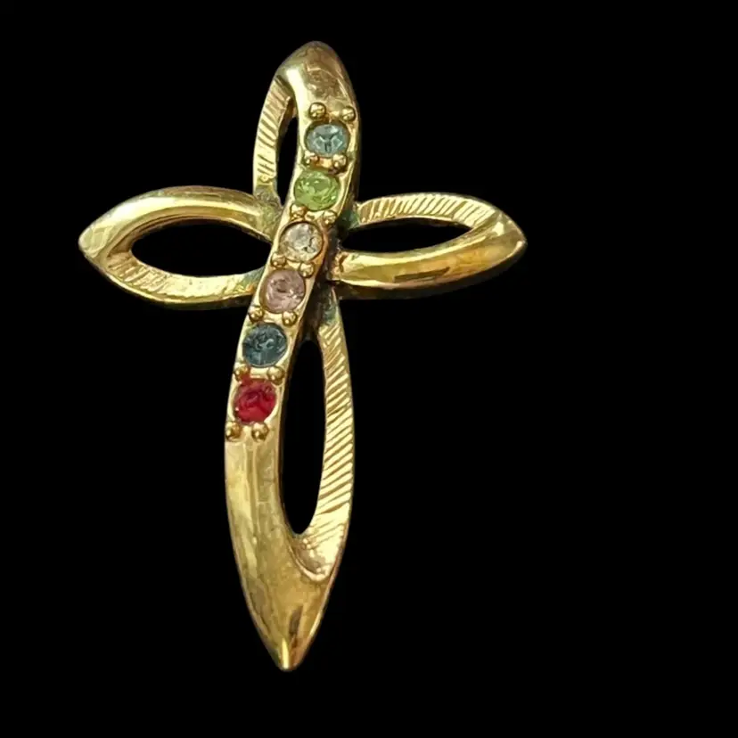 Good Tone Cross Pendant With Multiple Stones Pendant