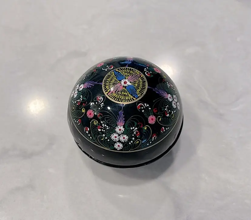Glows! Round black lacquer ball/box, intricately decorated. Black light tested!