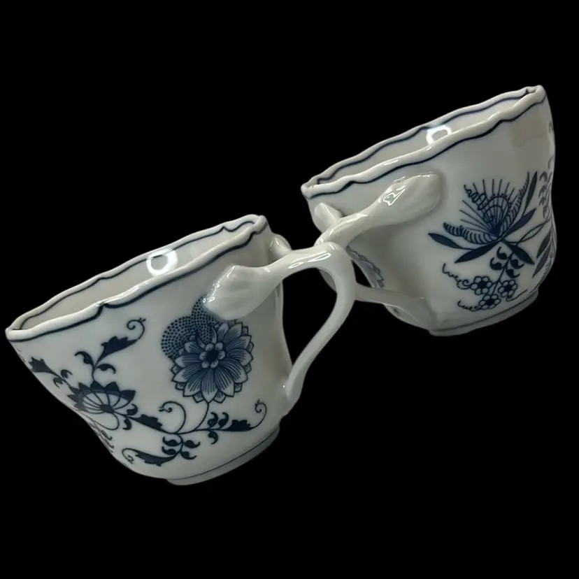 Blue Danube Tea Cups (2) Blue Onion Tripod Handles 2.5” x 3”
