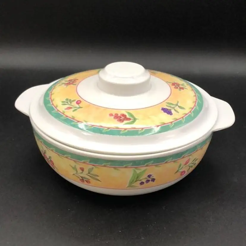 Vintage Melamine Ware Covered Bowl Rice /Soup Bowl Summer Berries Serving Dish