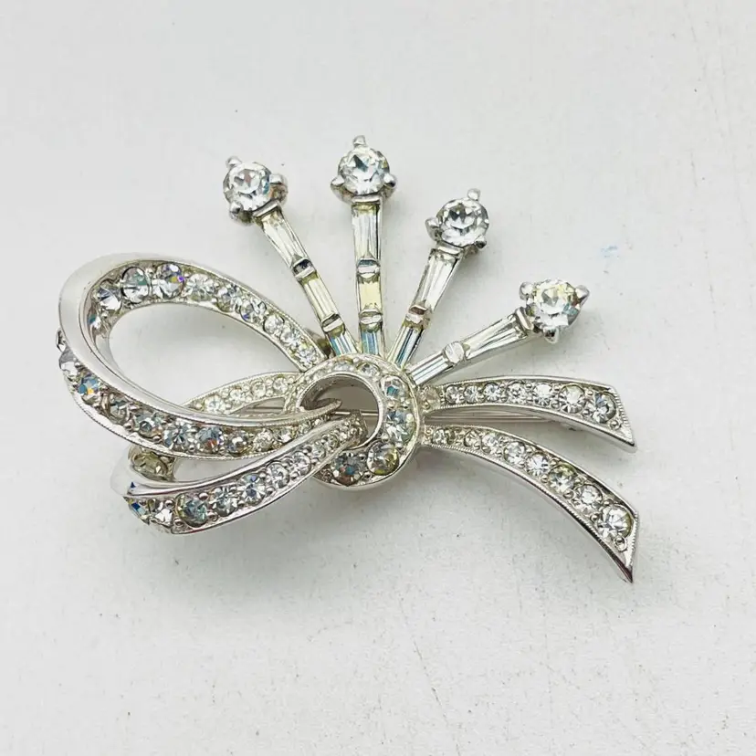 KRAMER OF NEW YORK Vintage Rhinestone Brooch Spray Bow Silver Tone Glam