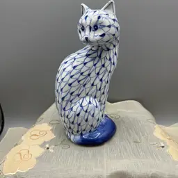 Vintage Andrea by Sadek Porcelain Cat Figurine - Hand-Painted Blue & White Fishnet Herend Style - 7.5"x3.5”