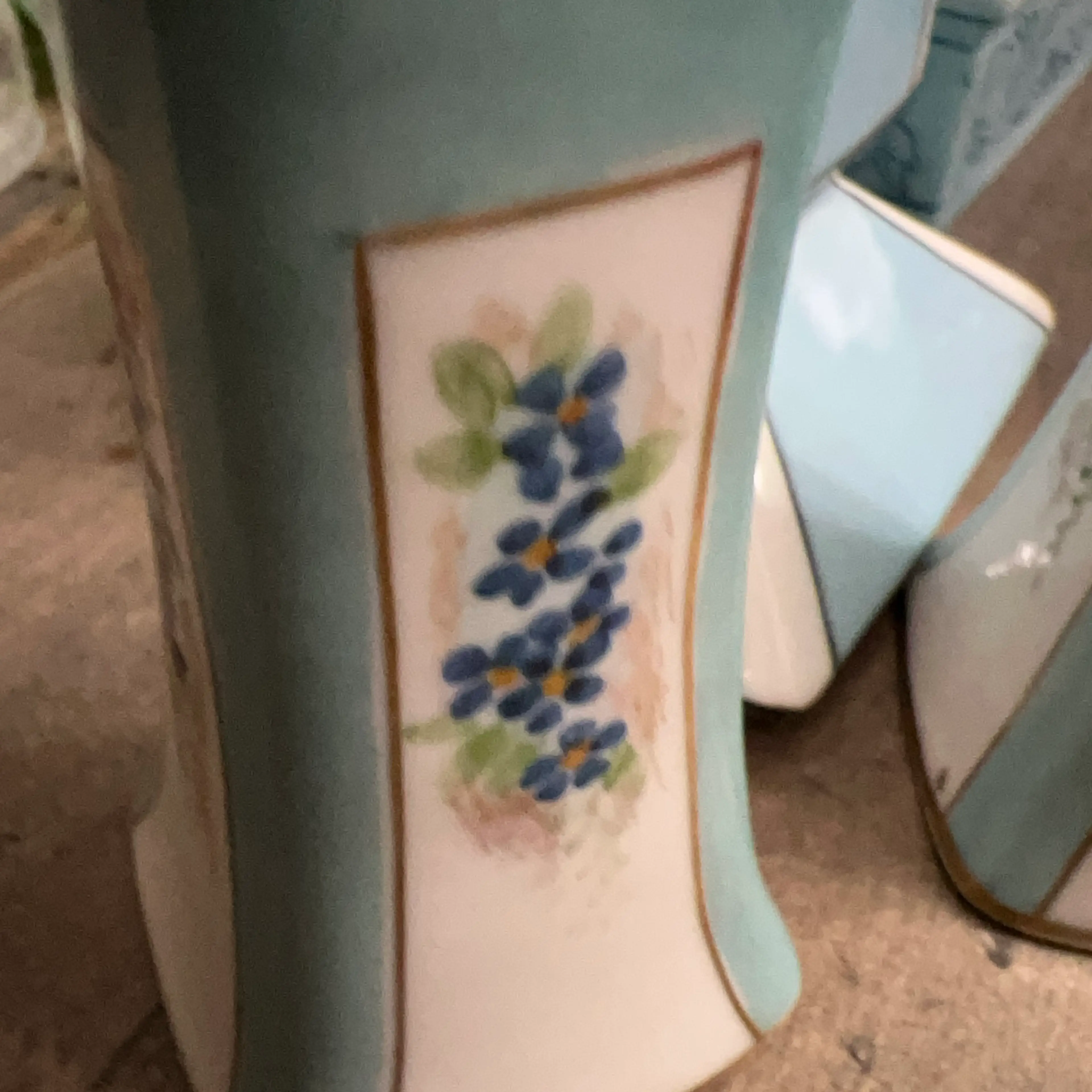 Image 4 of 5