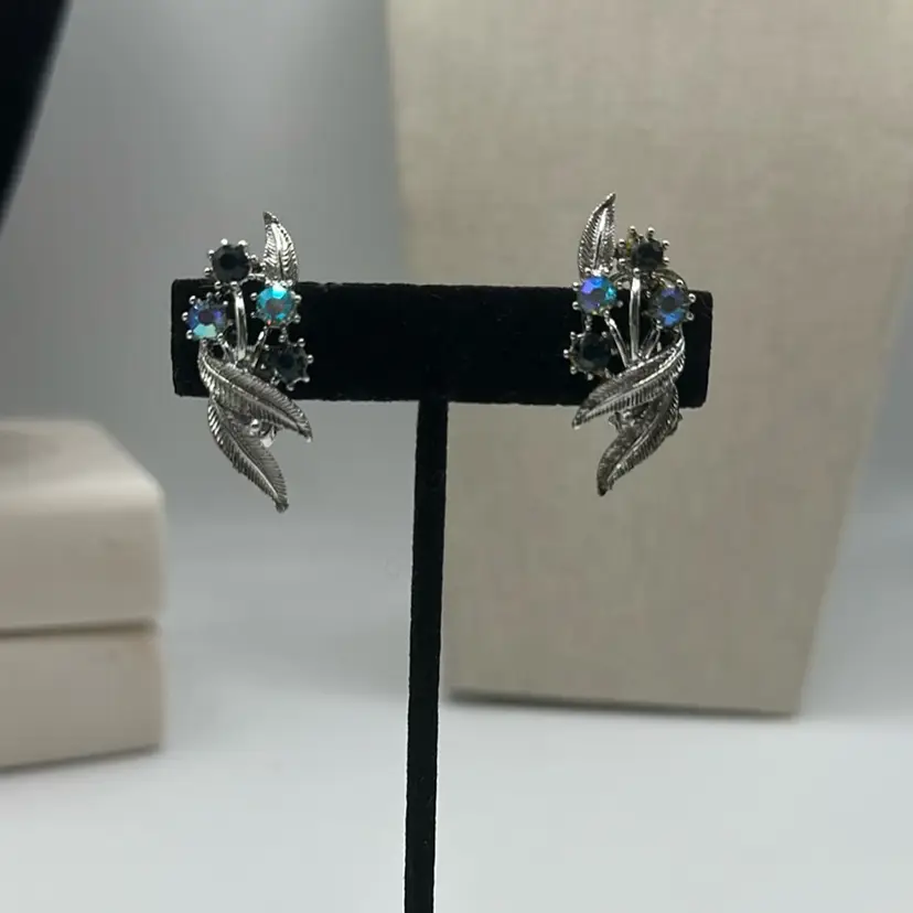 Vintage Rhinestone Clip On Earrings