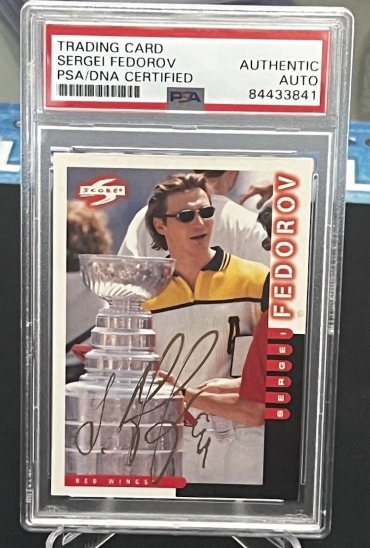 Sergei Fedorov PSA/DNA Certified Auto Gold Ink 1997-98 Score Detroit Red Wings