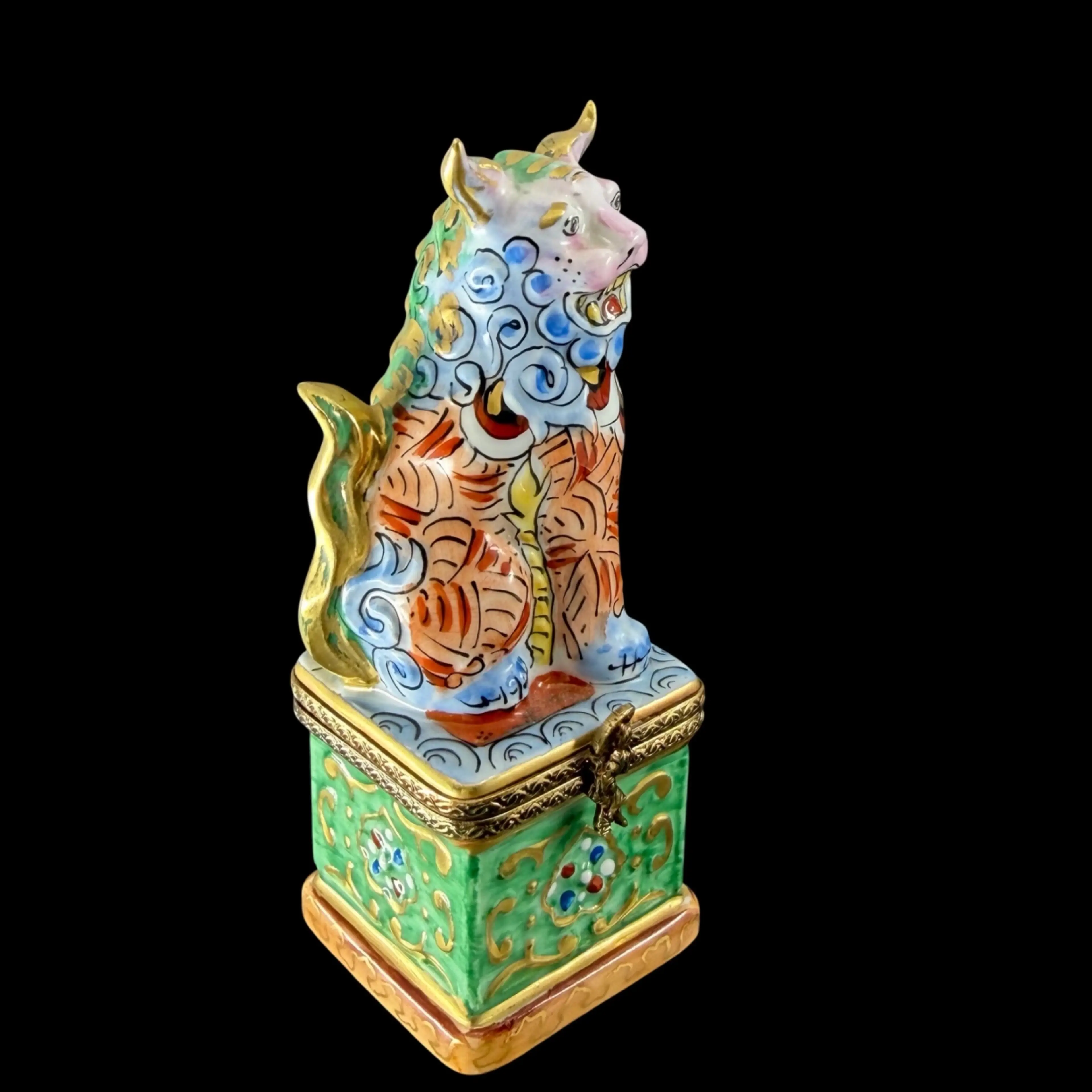 Image 3 of 25