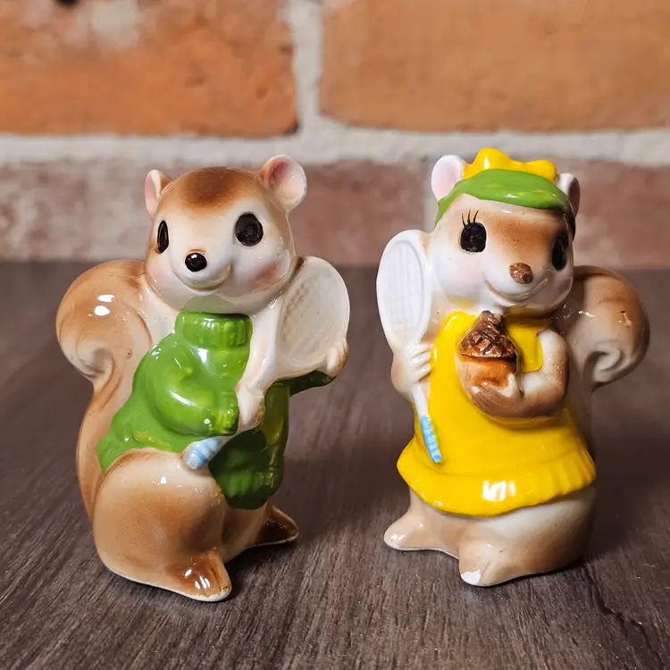 Vintage Tennis Squirrel Salt & Pepper Shakers Sammy Samantha Anthropomorphic Kitsch Japan