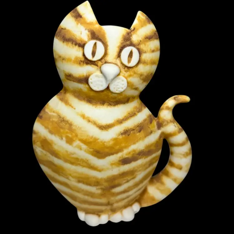 Dalton Pottery Scotland Ginger Tabby Cat Vase - Excellent Condition 9" Tall