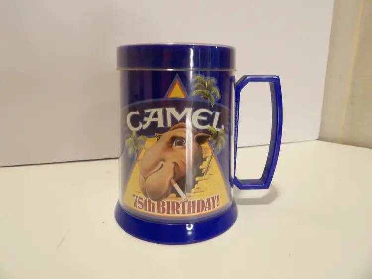 *Vintage 1988 Joe Camel Cigarettes 75th Anniversary Thermo-Serv Plastic Beer Mug