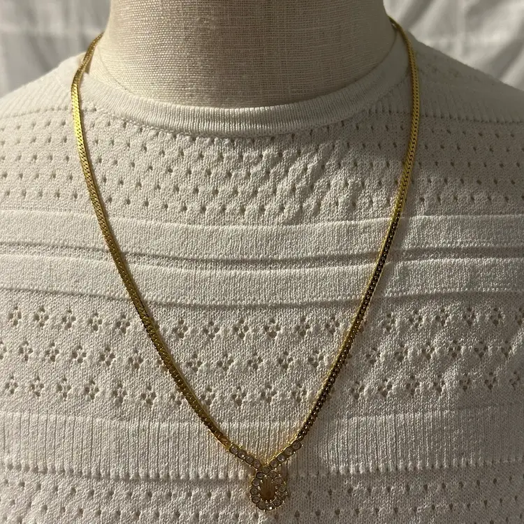 Vintage Avon Gold Tone Necklace Rhinestone Ribbon Pendant