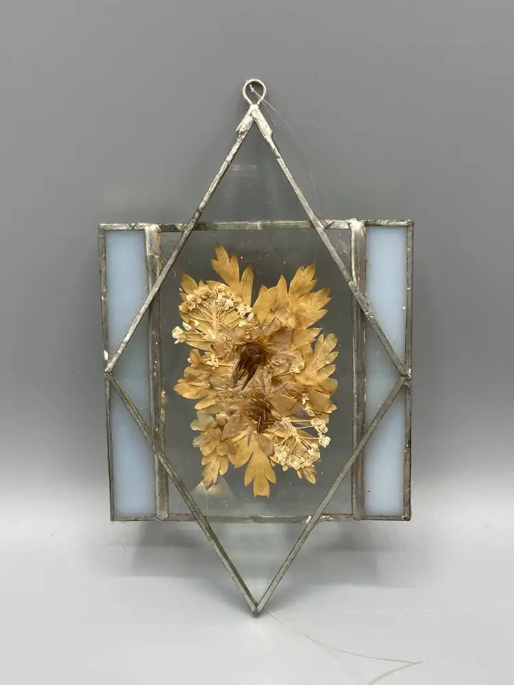 Dried Flower Grayish-Blue Stained Glass Sun Catcher