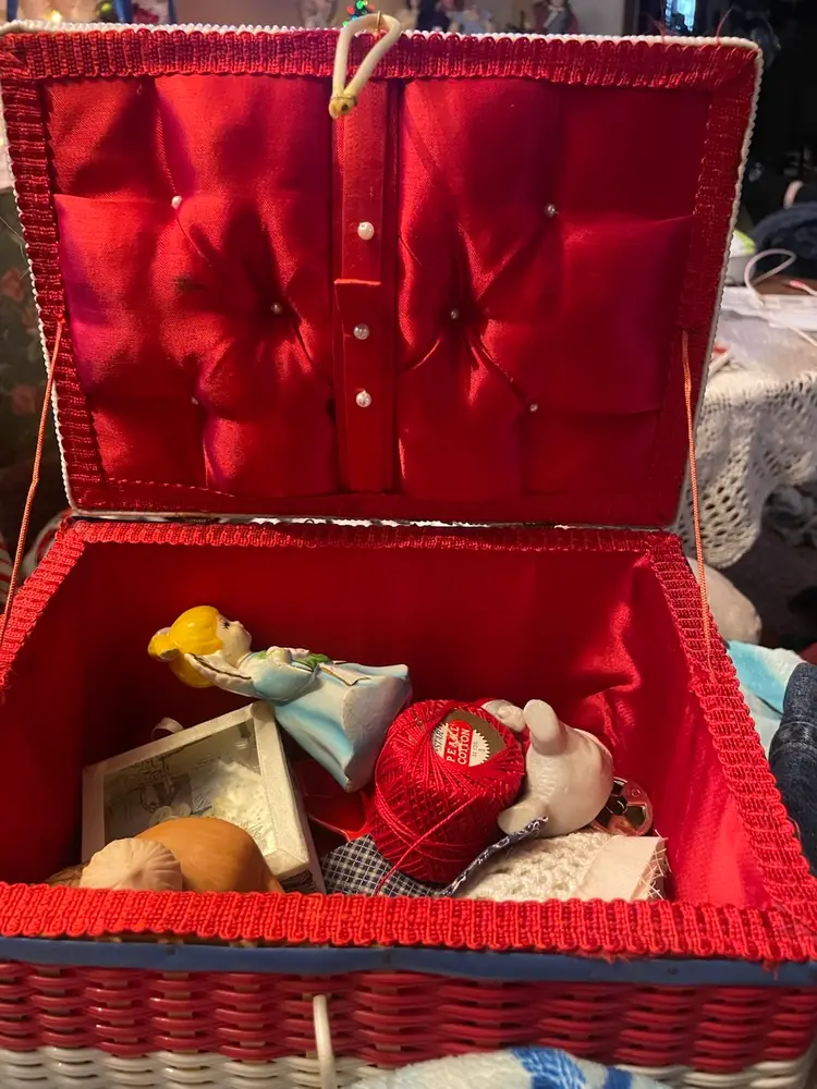 Vintage Patriotic Sewing Box