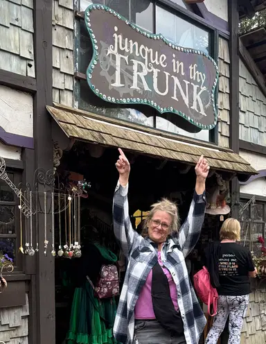 Junk In Her Trunk - DianaK