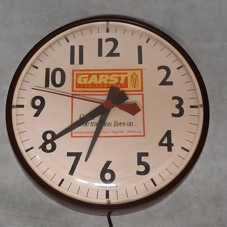 Garst Seed Company Seed Corn Wall Clock Vintage Advertising Decor Coon Rapids IA