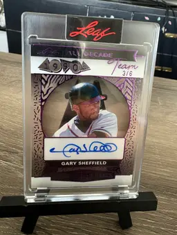 Gary Sheffield 2025 Leaf Sports Heroes All Decade 1990s Team Purple Parallel Auto Autograph /6 Atlanta Braves (F)
