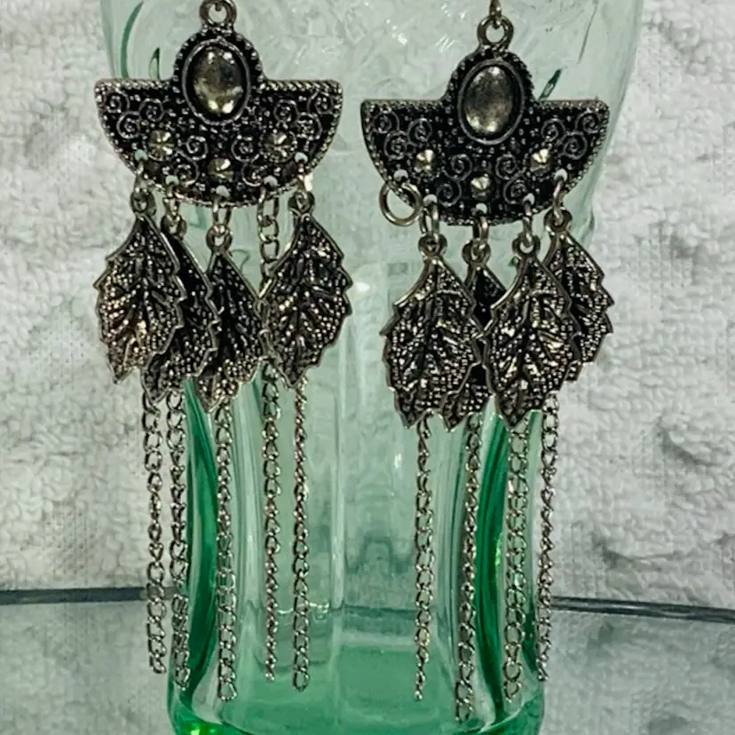 Vintage Costume Jewelry Dangling Silver Tone Metallic Earrings
