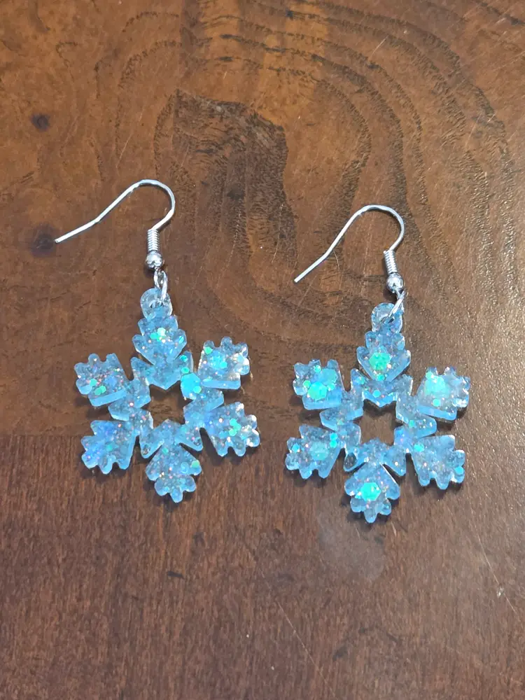 Handmade Resin Snowflake Pierced Earrings
