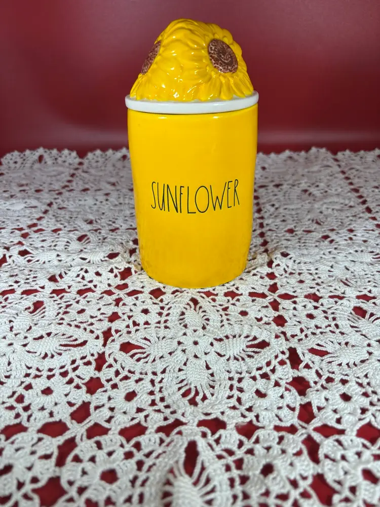 Rae Dunn Sunflower Candle