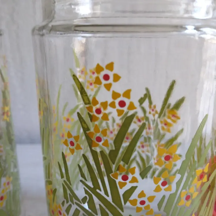 Vintage Anchor Hocking Glass Jars Spring Daffodil Yellow  Flowers with Lids