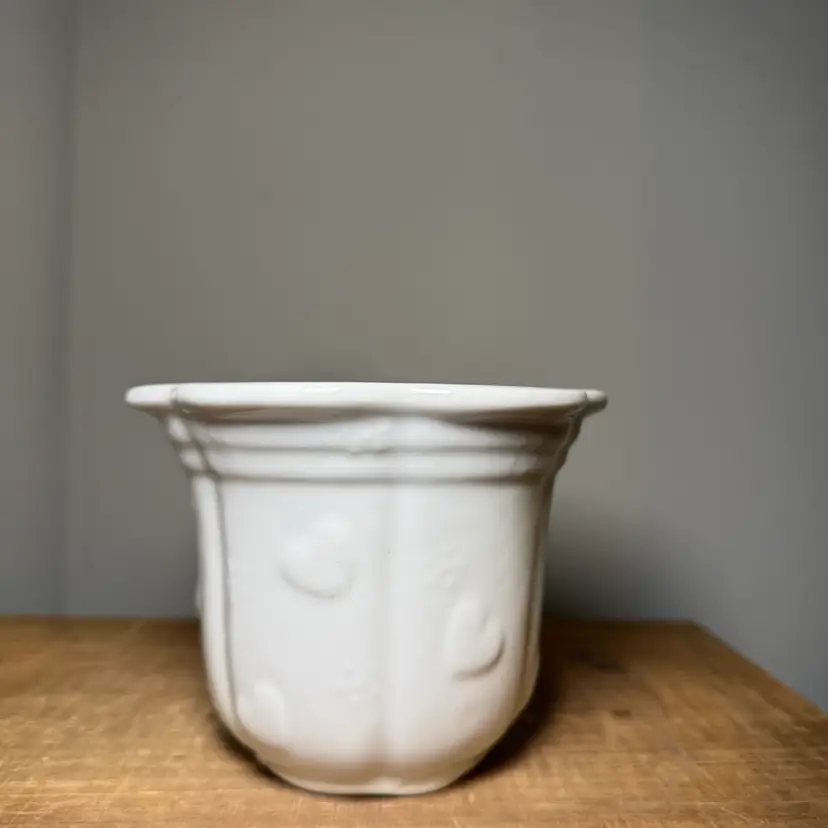 Embossed Heart and Floral Design White Ceramic Planter
