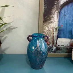 Dale Tiffany Favrile Handblown Art Glass Amphora Vase in peacock blue with copper aventurine infusion vase