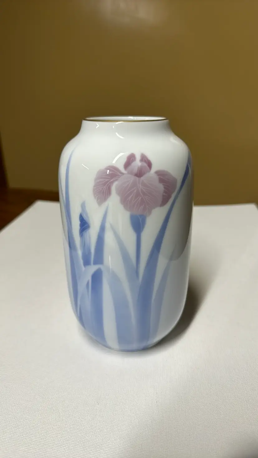 Iris Fukagawa Flower Porcelain Vase Arita Japan