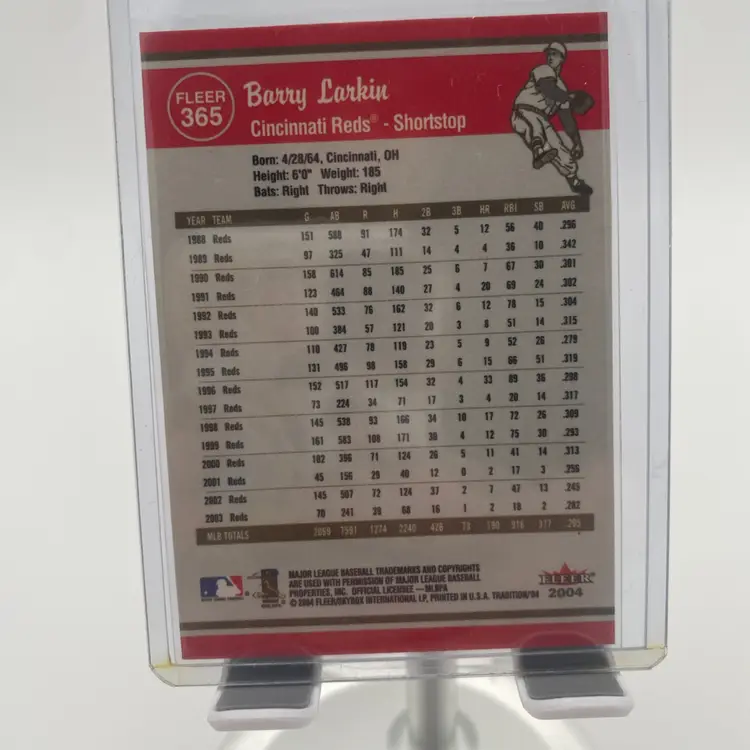 Fleer Tradition 2004 Barry Larkin MLB Cincinnati Reds Trading Card #365