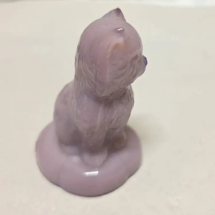 Vintage Boyd's Art Glass Kitten On A Pillow Lavender Slag Purple Cat