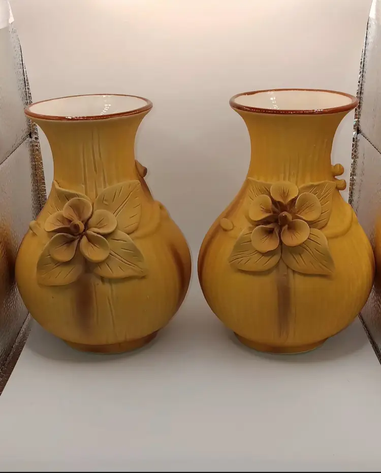 2 Beige Ceramic Vases With Dogwood Flowers