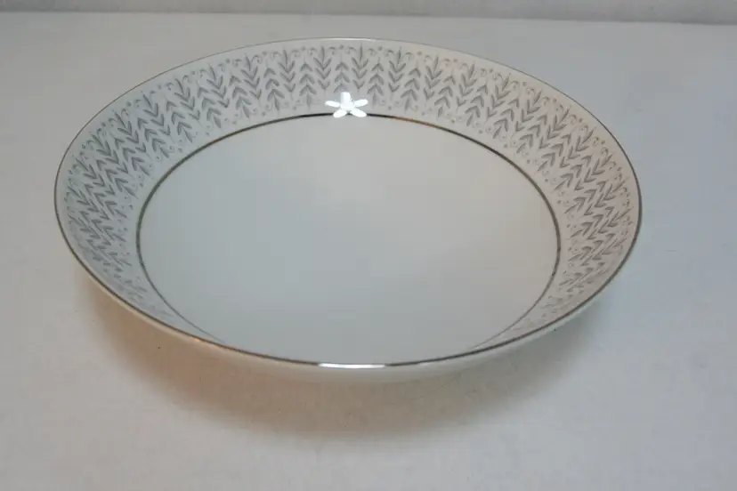 Mikasa China Radcliffe 9 1/2" Gray Leaf Vegetable Serve Bowl Dish RETIRED RARE