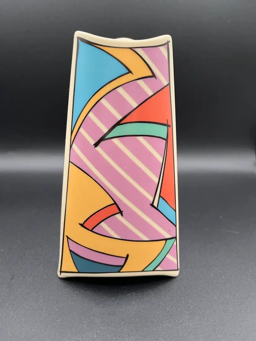 Marked 1980s Rosenthal Studio-Linie "Flash" Pop Art Ceramic Triangular Vase By Dorothy Hafner 7.5” 🏺