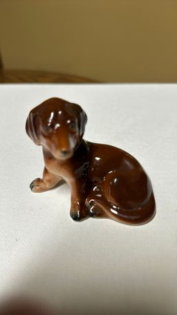 DACHSHUND Weiner Brown Dog Ceramic Glossy Figurine 3” 1953