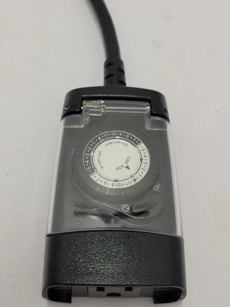 Outdoor All Weather Timer Power Plug HT1015 125V 60Hz 15A 1875W 10A 1250W