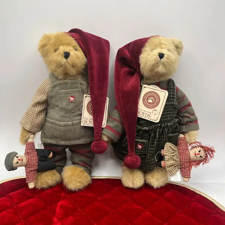 Boyd’s bears- Mindy & Gregory Elfbeary