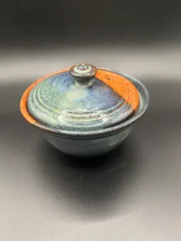 Studio Pottery Covered Garlic Dish