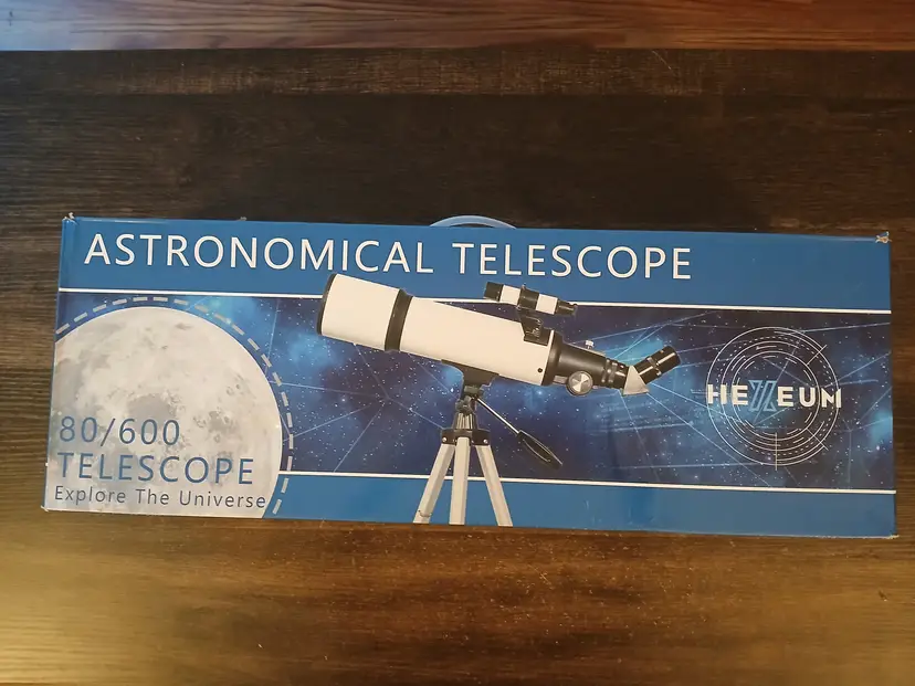 Hezeum 80/600 Astronomical Telescope with Tripod, Carrying Case & Accessories