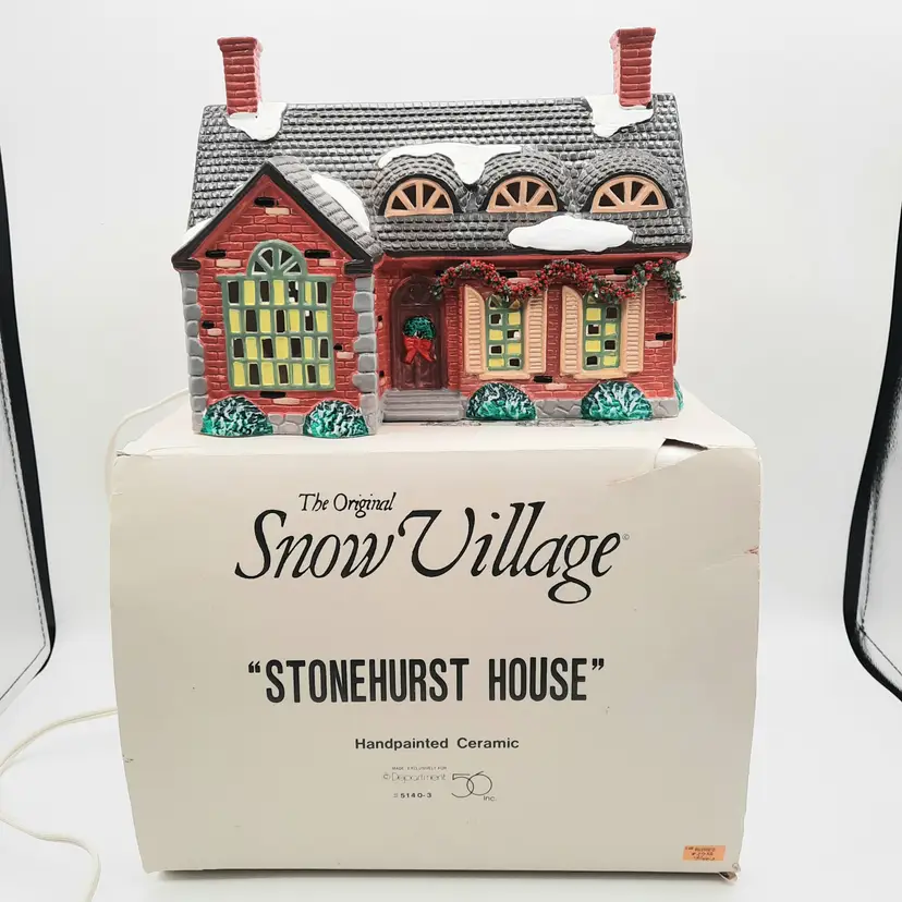 Vintage Department 56 Stonehurst House Snow Village Light Up House Cottage