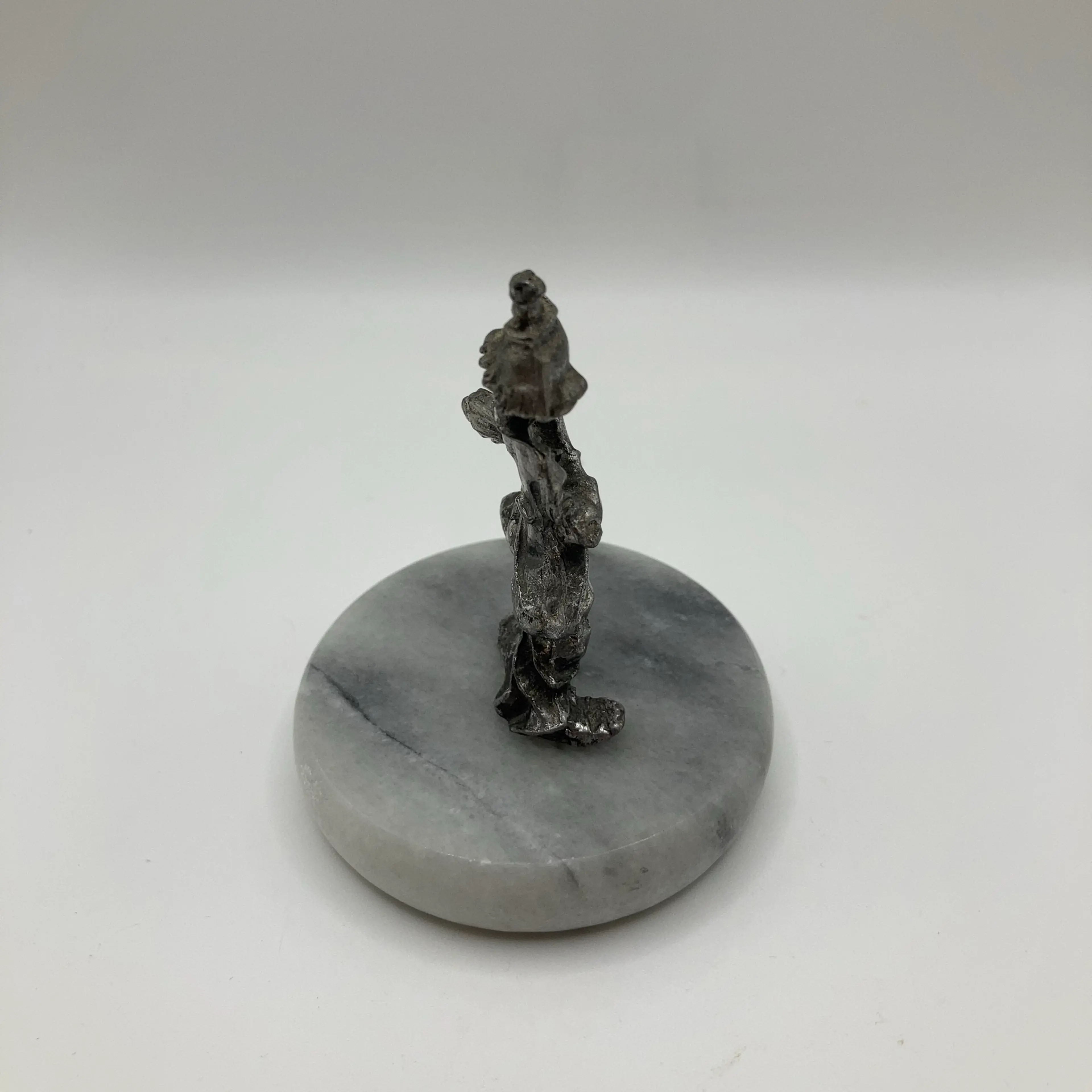 Image 4 of 9