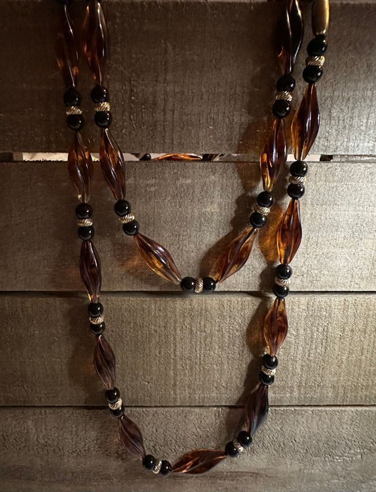Vintage Lucite Root-beer Colored Necklace
