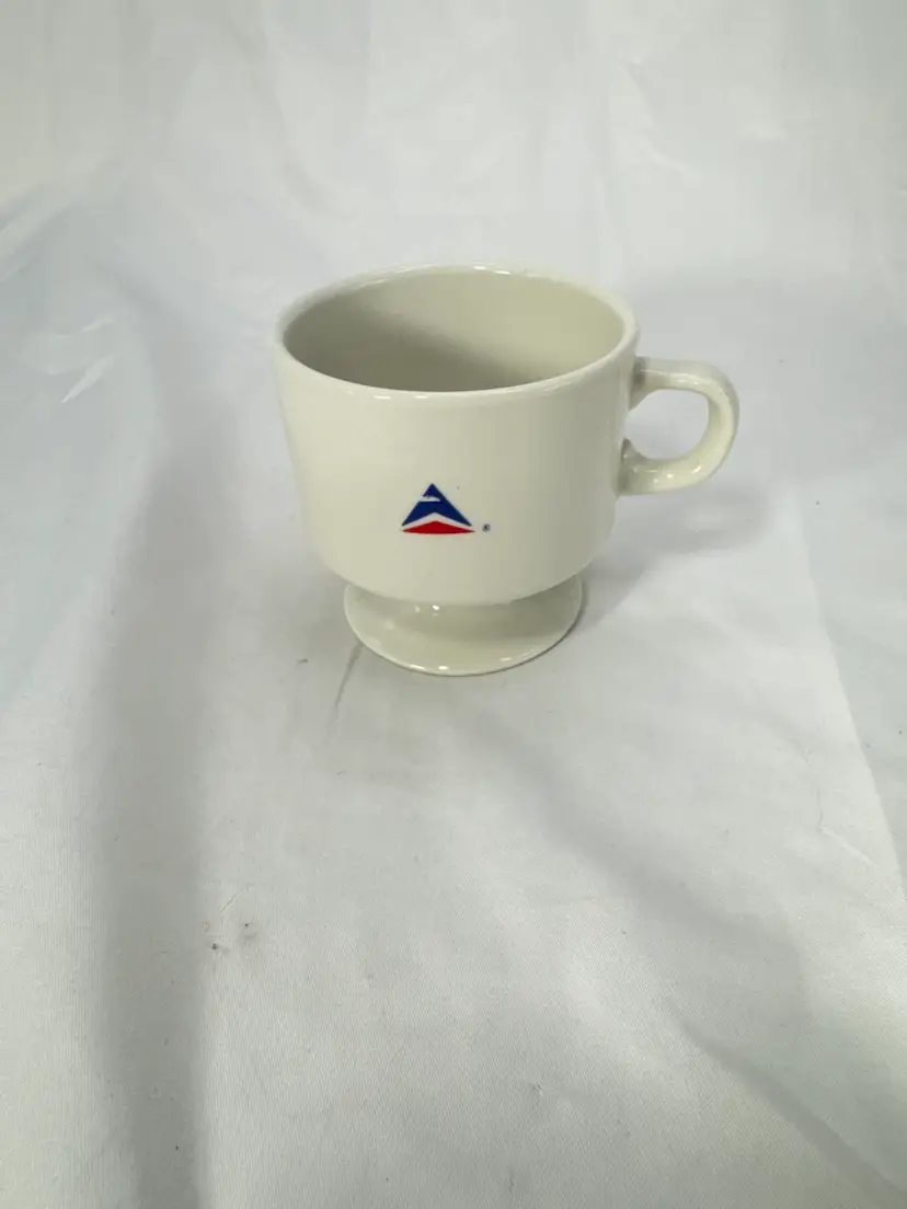 VTG Delta Airlines Ceramic Coffee Cup