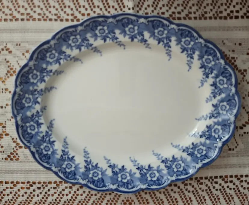 Antique F. Winkle & Co. Colonial Pottery "Matlock" Pattern Oval Platter