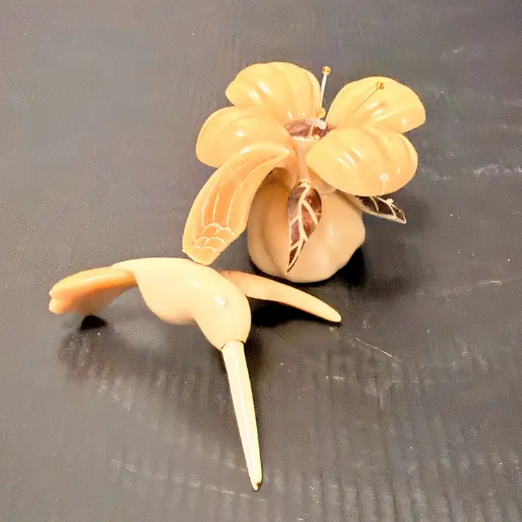 Hummingbird bird flower TAGUA NUT figurine hummingbirds
