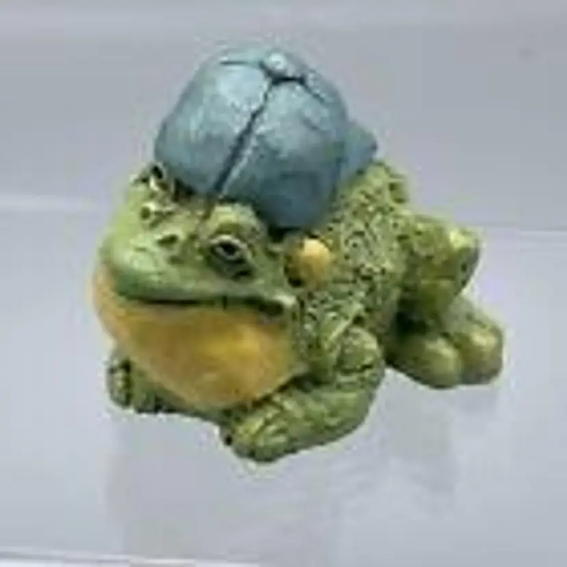 Vtg Frumps D & D Studios 1990 Freddie the Baseball Cap Wearing Frog Figurine USA