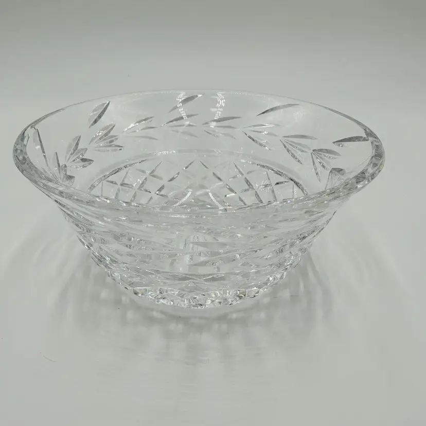 Waterford Crystal Glandore Round Finger Bowl Laurel Leaves Cut Glass 5 in Decor