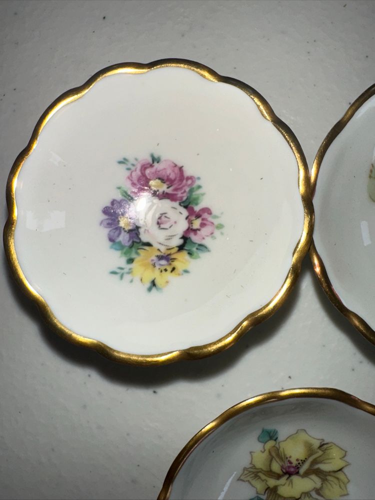 Limoges Porcelain Footed Trinket Dishes Set of 3