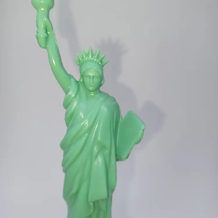 Vintage Mid Century Plastic Statue Of Liberty Souvenir Circa 1950s