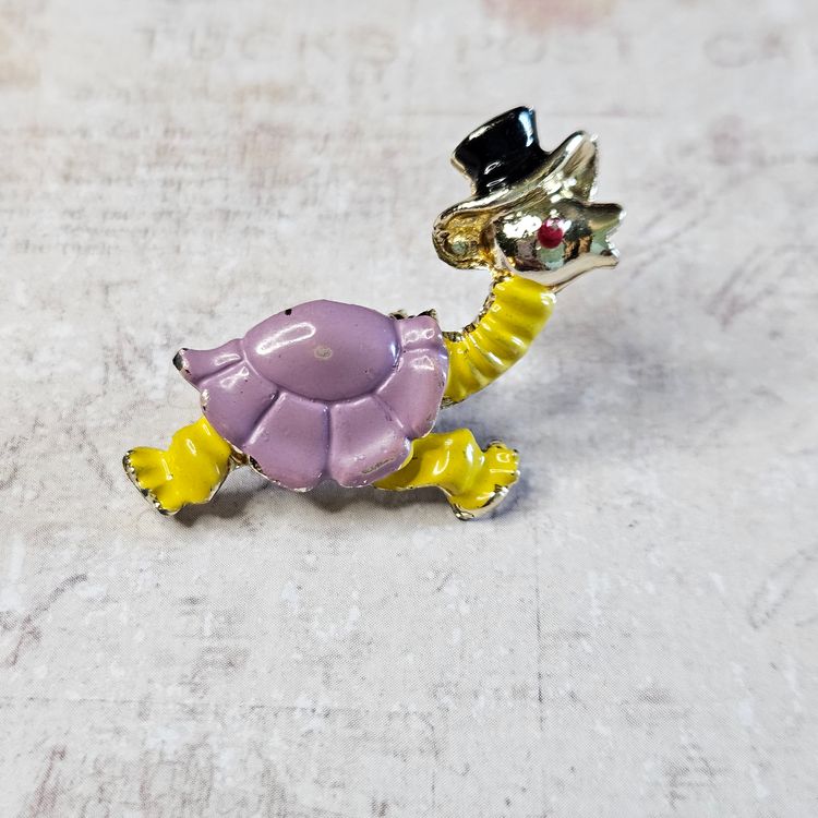 Vintage Turtle in Hat Brooch