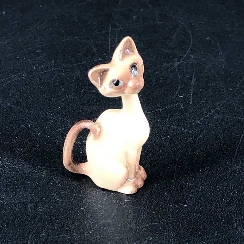 Vintage Hagen Renaker Siamese Miniature Cat Figurine