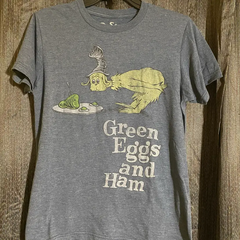 Dr. Seuss Women's Size Small Green Eggs and Ham Short Sleeve T-Shirt