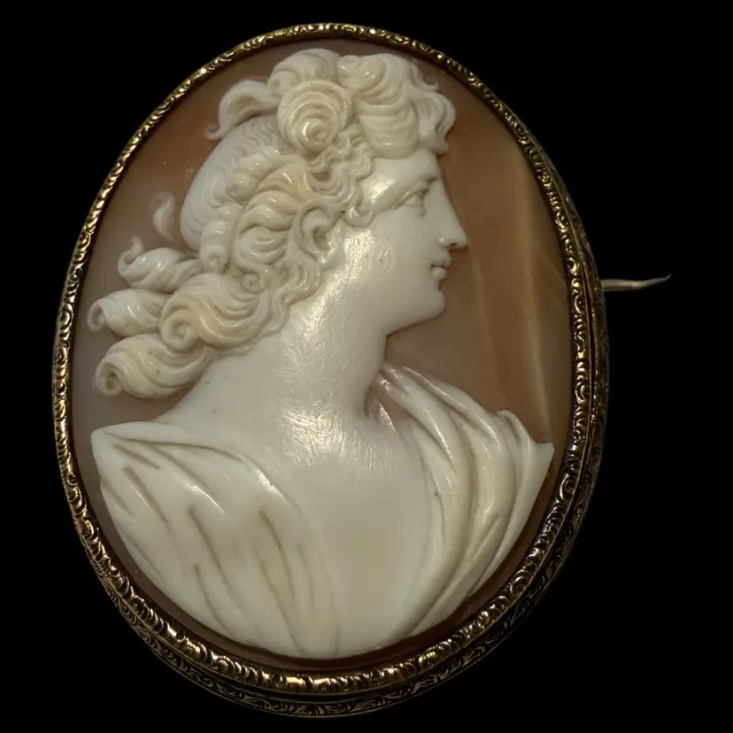 Amazing Antique Goddess Carved Shell Cameo 2”x 1 1/2”